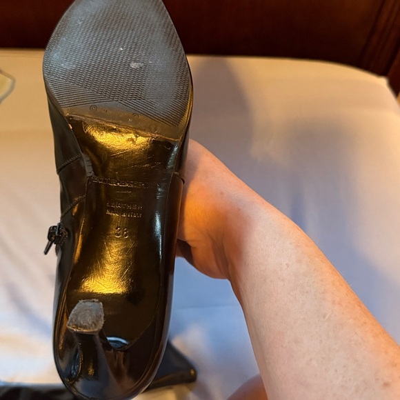 Burberry Check Lined Black Patent Leather Stiletto Booties - size 38 - Picture 5 of 9